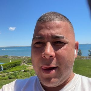 Meet your Posher, Joan alexis